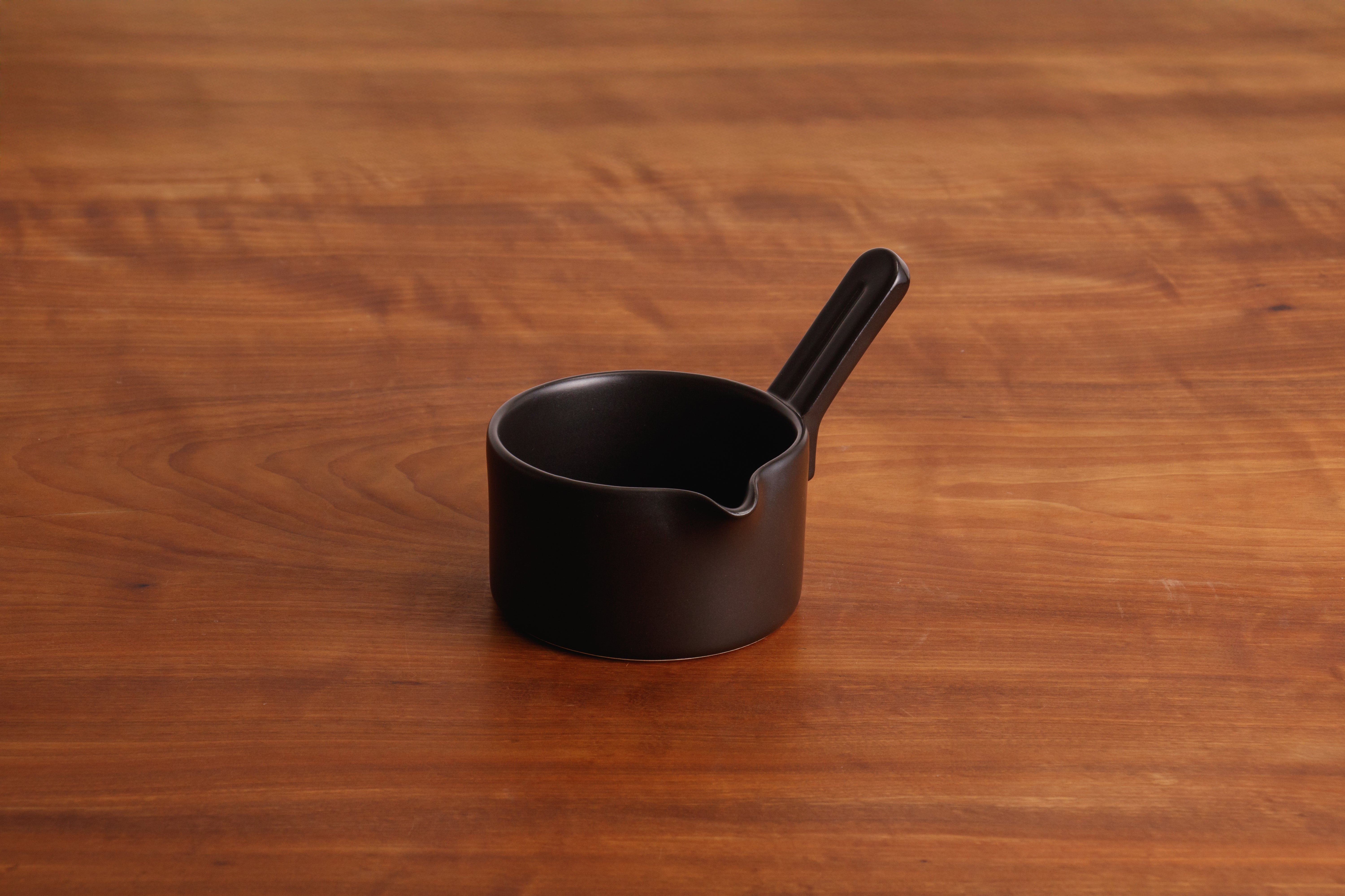 直火ミルクパン 黒 – かもしか道具店オンラインショップ