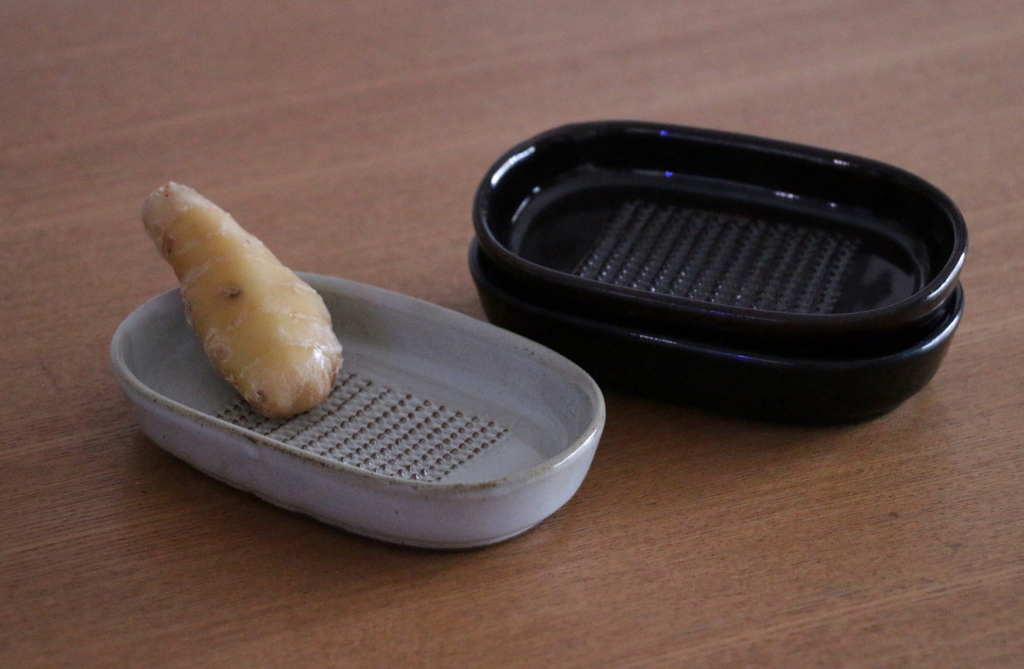 しょうがのおろし器 黒