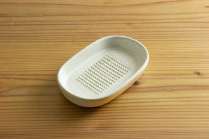 しょうがのおろし器 白