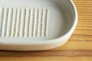 しょうがのおろし器 白