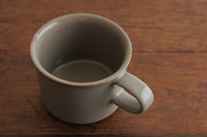 café カップ グレー