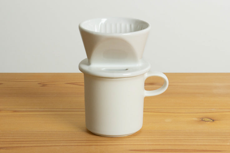 コーヒードリッパー 白 – かもしか道具店オンラインショップ