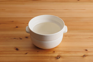 ごはんの鍋 白