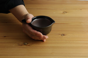 なっとうバチ 黒