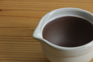 なっとうバチ 白