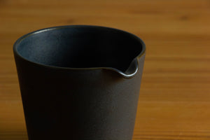 陶の冷酒器 藍