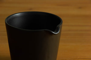 陶の冷酒器 黒