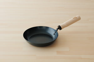 鉄のフライパン 20cm/26cm