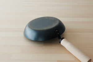 鉄のフライパン 20cm/26cm